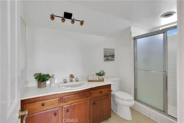 1214 E Palmdale, Orange, CA 92865