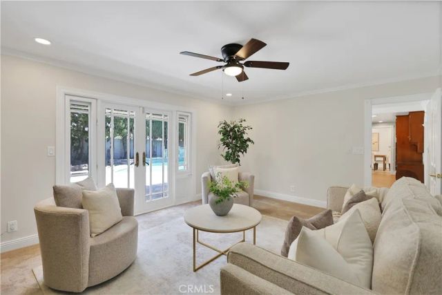 1214 E Palmdale, Orange, CA 92865