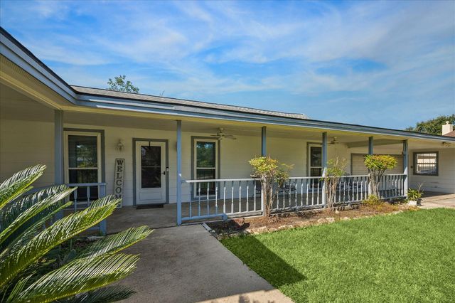 26003 Saint Florent Drive, Tomball, TX 77377