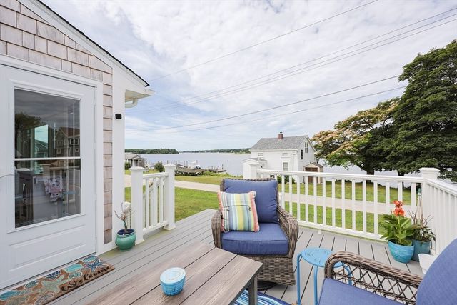 99 Sylvia Ln, Westport, MA 02790