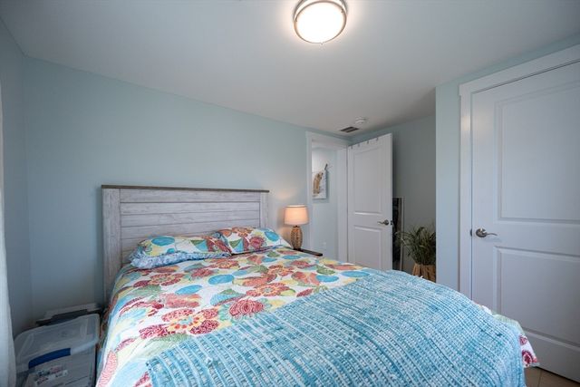 99 Sylvia Ln, Westport, MA 02790