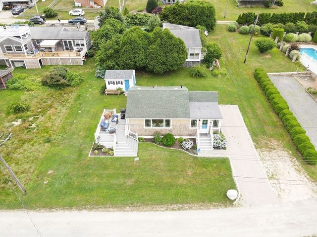 99 Sylvia Ln, Westport, MA 02790