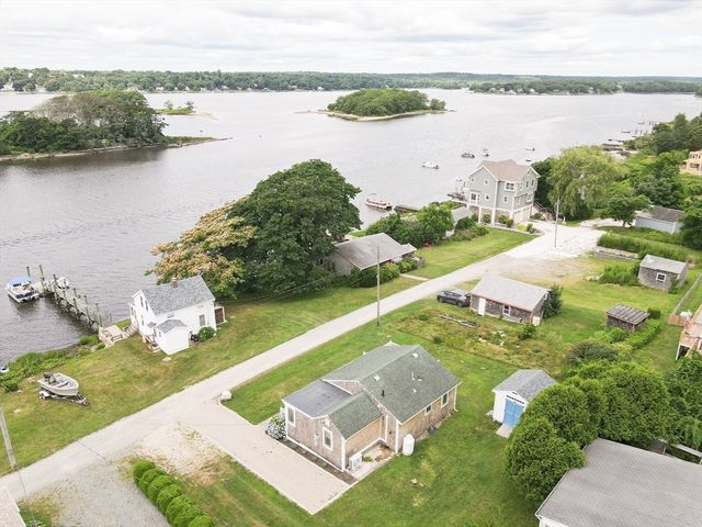 99 Sylvia Ln, Westport, MA 02790