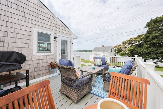 99 Sylvia Ln, Westport, MA 02790