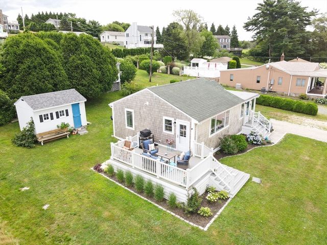 99 Sylvia Ln, Westport, MA 02790