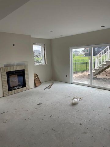906 Travis Larson Court, Waunakee, WI 53597