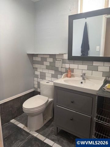 480 Ohmart Av SE, Salem, OR 97302