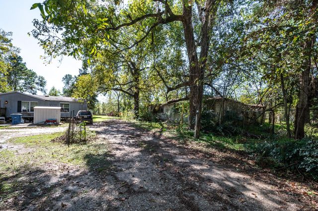22688 Oakley Road, New Caney, TX 77357