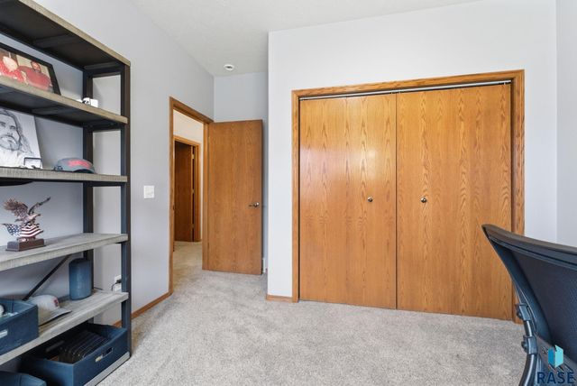 6520 S Heatherridge Trl Trail, Sioux Falls, SD 57108