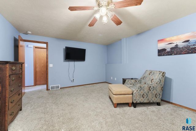 6520 S Heatherridge Trl Trail, Sioux Falls, SD 57108