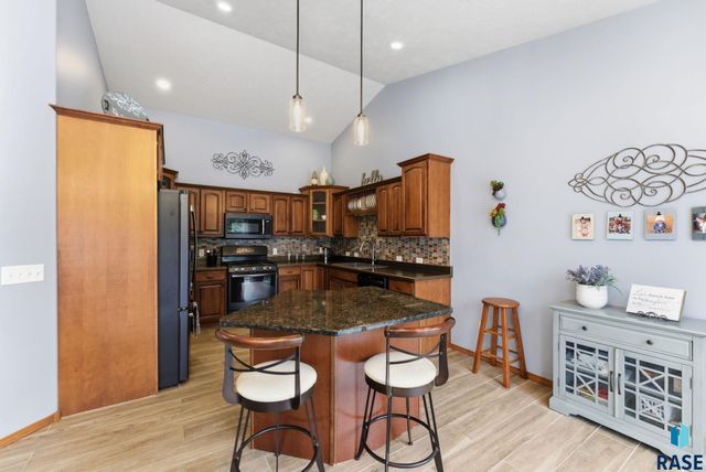 6520 S Heatherridge Trl Trail, Sioux Falls, SD 57108