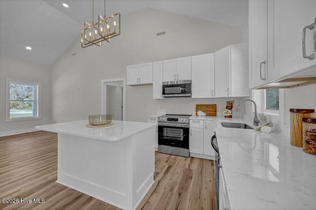 280 Charlestown Road, Southport, NC 28461