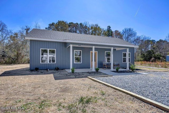 280 Charlestown Road, Southport, NC 28461
