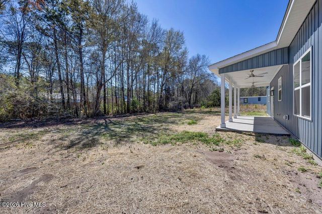 280 Charlestown Road, Southport, NC 28461