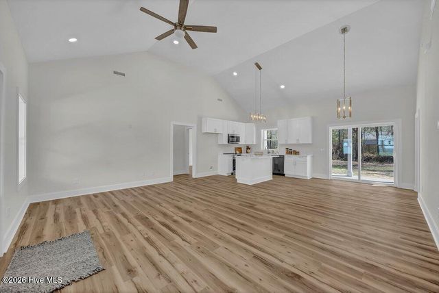 280 Charlestown Road, Southport, NC 28461