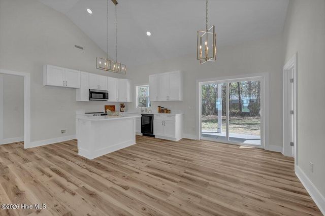 280 Charlestown Road, Southport, NC 28461