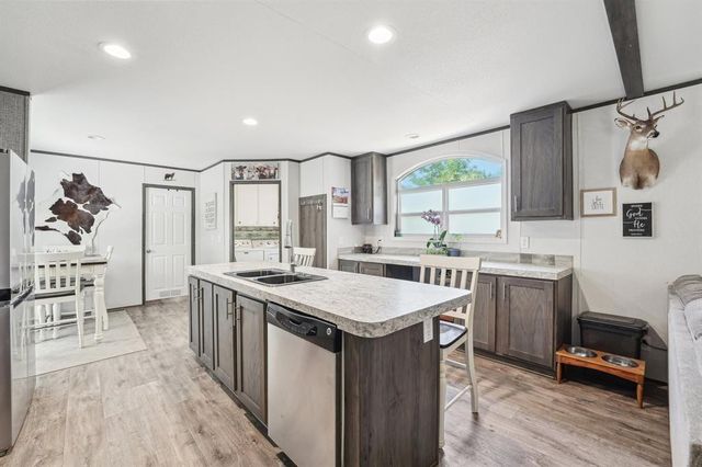 21472 Coyote TRL, Lago Vista, TX 78645