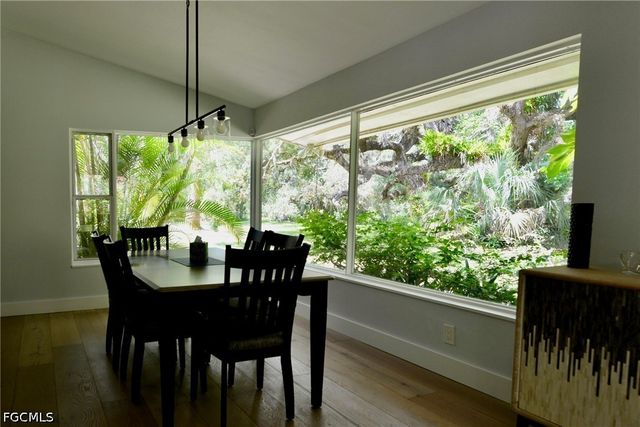 18220 Elmwood DR, Alva, FL 33920