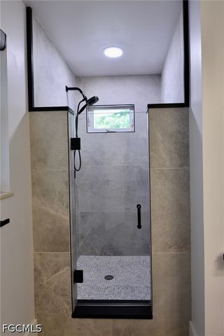 18220 Elmwood DR, Alva, FL 33920