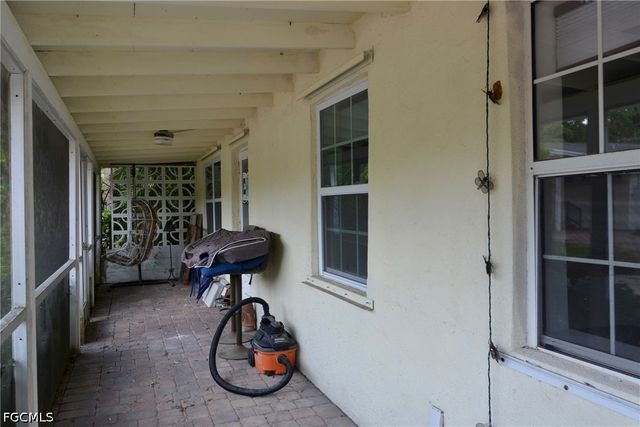 18220 Elmwood DR, Alva, FL 33920