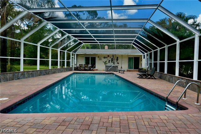 18220 Elmwood DR, Alva, FL 33920