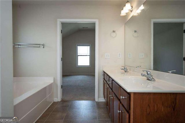 304 Ridge Pointe Drive, Athens, GA 30606