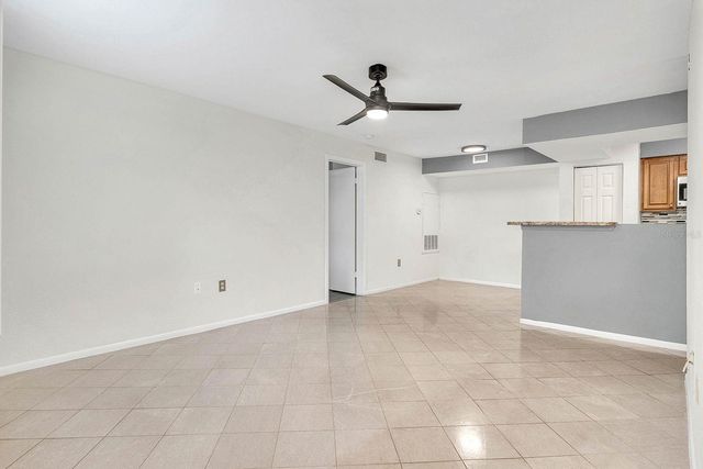 3032 PARKWAY BOULEVARD 201, Kissimmee, FL 34747