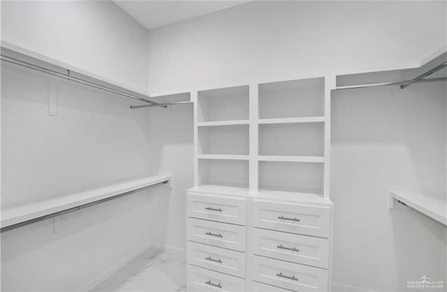 3121 E Kennedy Avenue, Alton, TX 78573