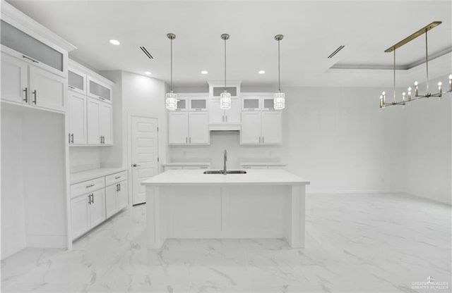 3121 E Kennedy Avenue, Alton, TX 78573