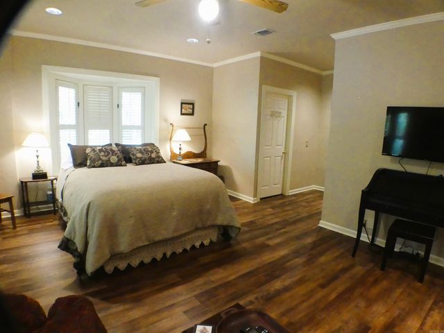 2205 Church Avenue, Mena, AR 71953