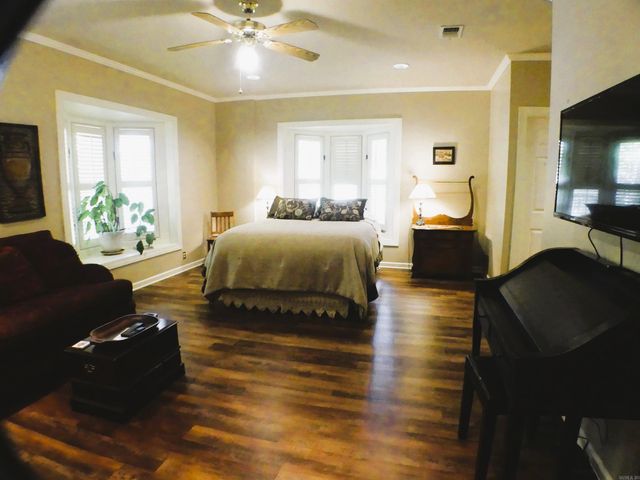 2205 Church Avenue, Mena, AR 71953