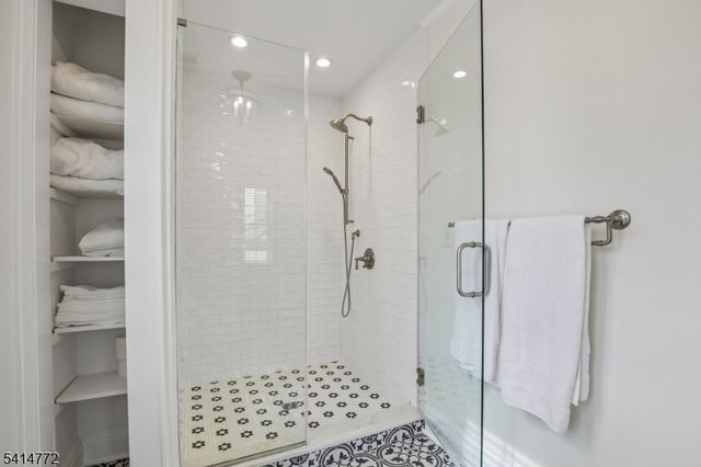 35 Knollwood Ave, Madison Boro, NJ 07940