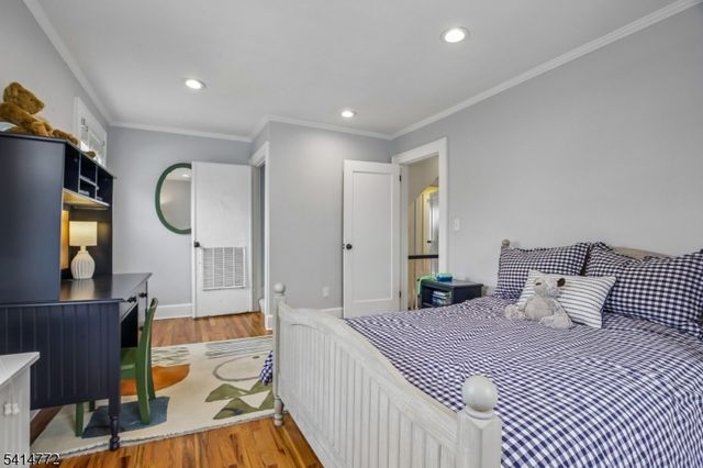 35 Knollwood Ave, Madison Boro, NJ 07940