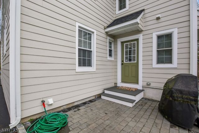 35 Knollwood Ave, Madison Boro, NJ 07940