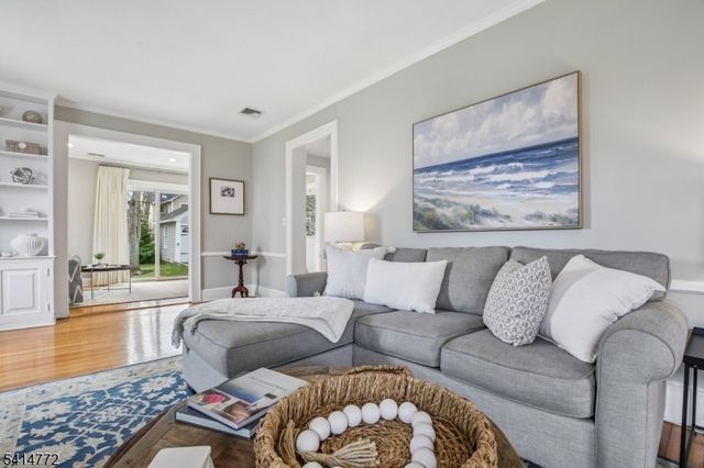 35 Knollwood Ave, Madison Boro, NJ 07940