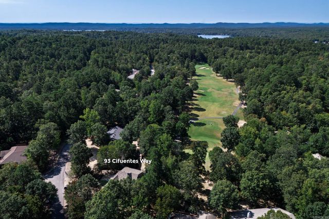 93 Cifuentes Way, Hot Springs Village, AR 71909