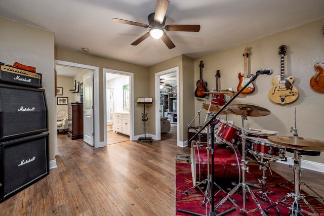 93 Cifuentes Way, Hot Springs Village, AR 71909