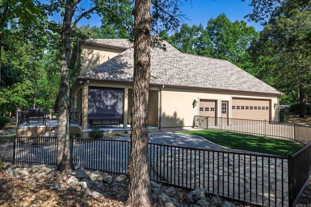 93 Cifuentes Way, Hot Springs Village, AR 71909