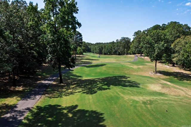 93 Cifuentes Way, Hot Springs Village, AR 71909