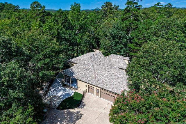93 Cifuentes Way, Hot Springs Village, AR 71909