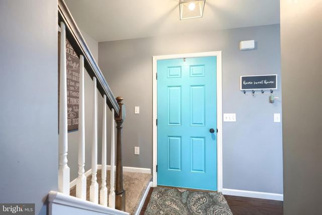 35 RYAN LN, Mount Wolf, PA 17347
