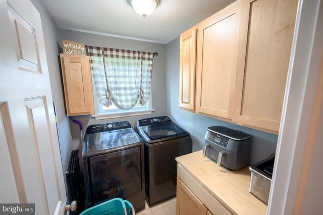 35 RYAN LN, Mount Wolf, PA 17347