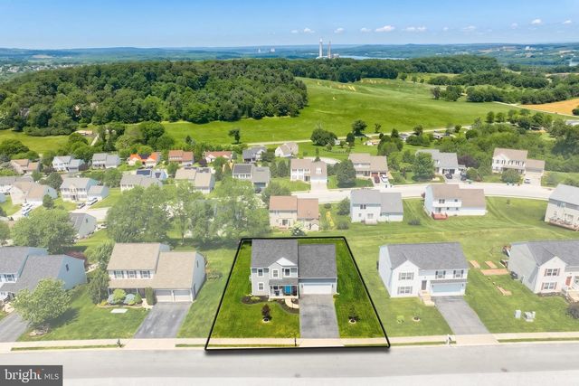 35 RYAN LN, Mount Wolf, PA 17347