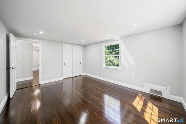 38 Roberts Lane, West Hartford, CT 06107