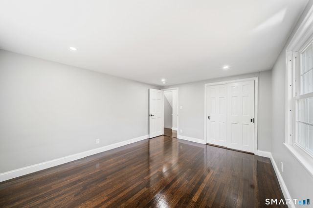 38 Roberts Lane, West Hartford, CT 06107