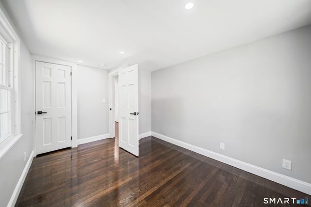 38 Roberts Lane, West Hartford, CT 06107