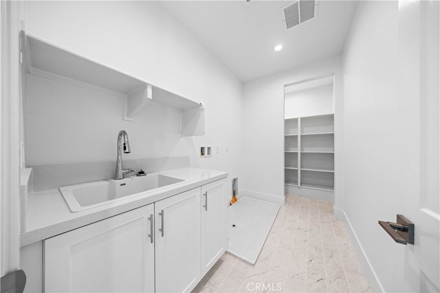 312 Brimwood, Irvine, CA 92618