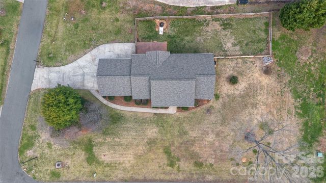 1808 Cameron Heights Circle, Denver, NC 28037