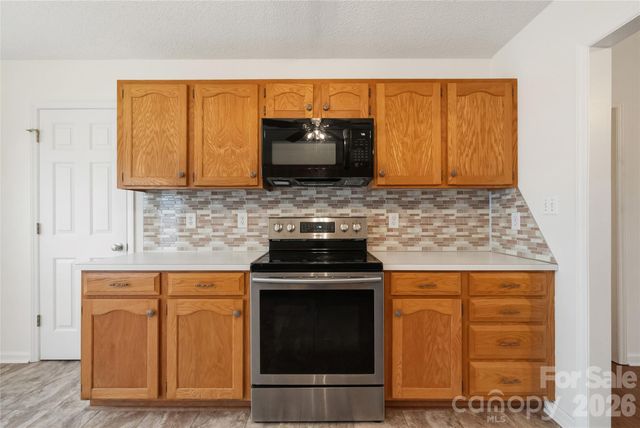 1808 Cameron Heights Circle, Denver, NC 28037