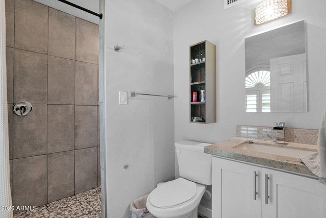 7502 N 10TH Street, Phoenix, AZ 85020